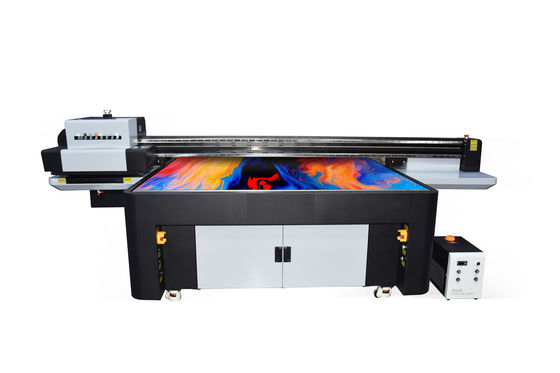 Impresora de cinta de precisión Impresión de tinta UV LED Impresión de tinta doble color blanco Modo de aceite ligero 1800x1000mm Dimensión de impresión