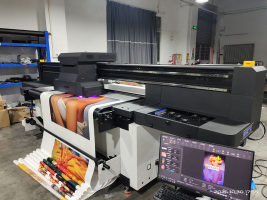 Impresora de tinta UV de rollo a rollo con CMYK y blanco para papel tapiz e impresión de papel UV