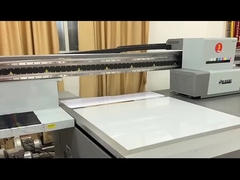 Impresora UV de gran formato de 2 cabezas de impresión Máquina de impresión de señales profesionales con tinta LED UV